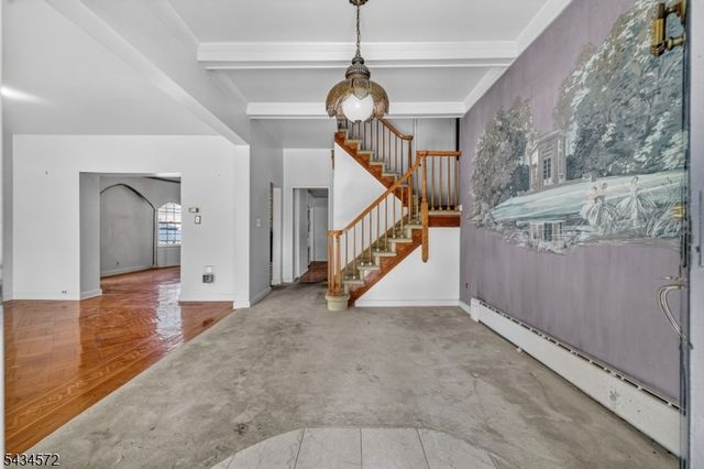 704 Parker St, Newark City, NJ 07104
