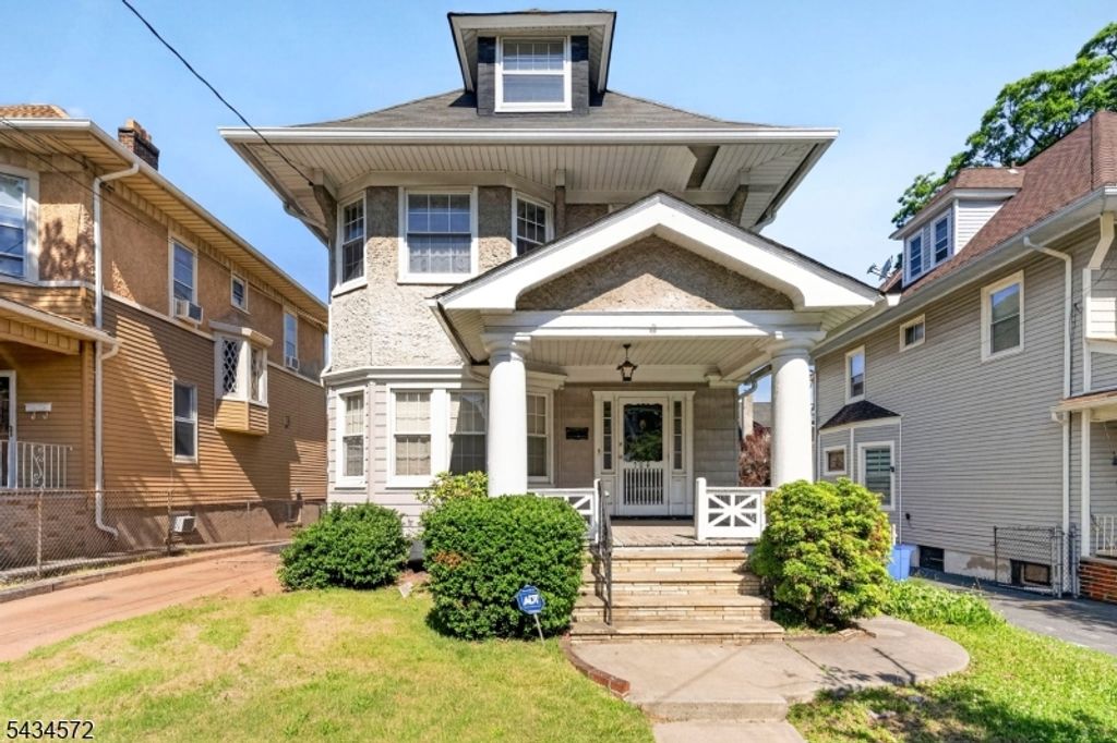 704 Parker St, Newark City, NJ 07104