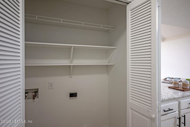 1709 MEMORY Lane, Jacksonville, FL 32210