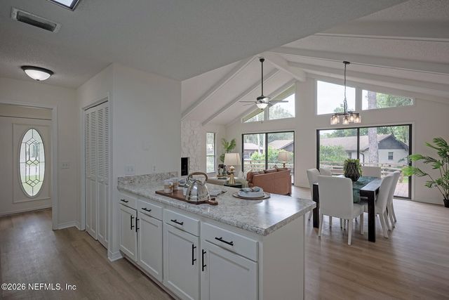 1709 MEMORY Lane, Jacksonville, FL 32210