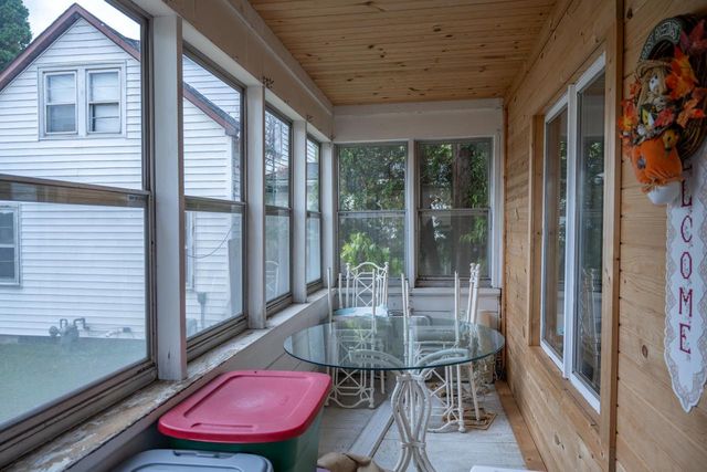 825 E State Street, Mauston, WI 53948