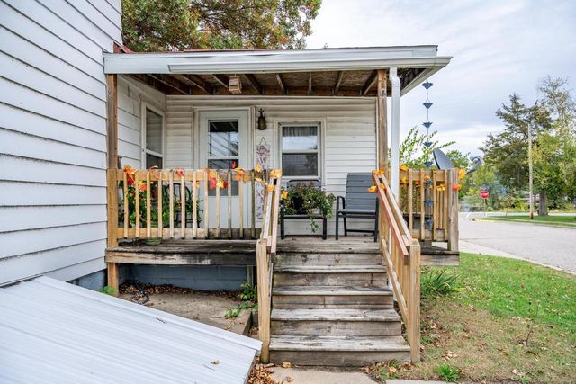 825 E State Street, Mauston, WI 53948