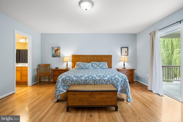 125 LAKE CT., Bumpass, VA 23024