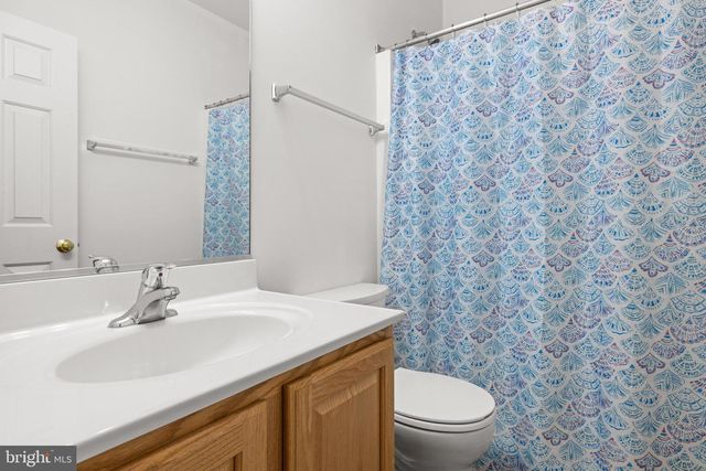 125 LAKE CT., Bumpass, VA 23024