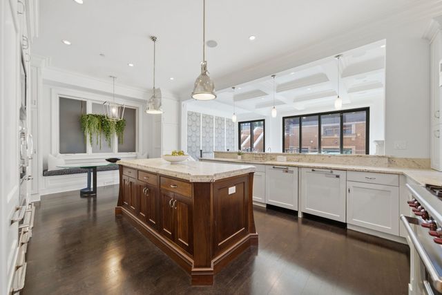 2658 N Mildred Avenue, Chicago, IL 60614