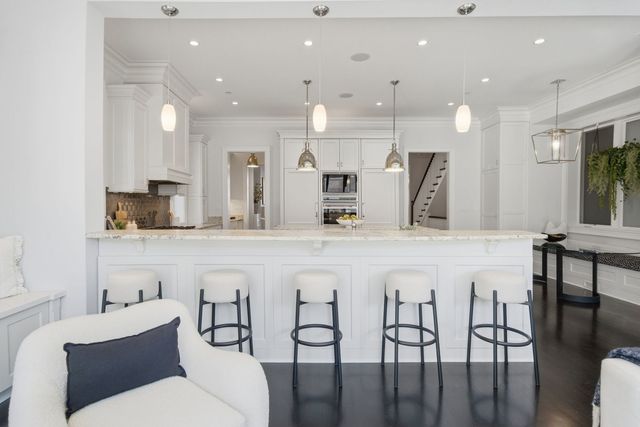 2658 N Mildred Avenue, Chicago, IL 60614
