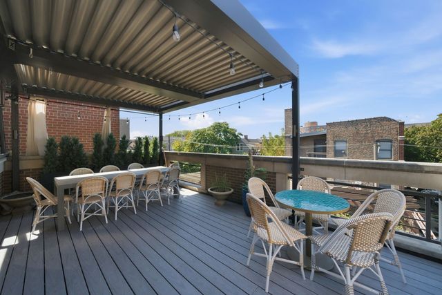 2658 N Mildred Avenue, Chicago, IL 60614