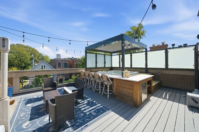 2658 N Mildred Avenue, Chicago, IL 60614