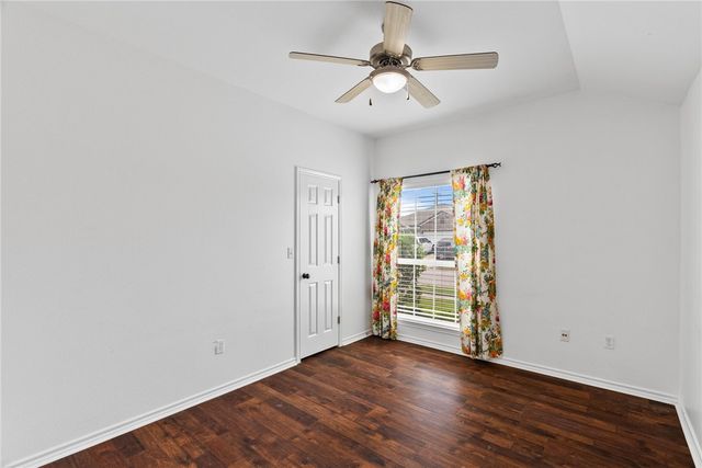 3909 Los Arroyos Dr, Corpus Christi, TX 78414