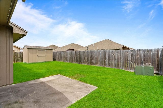 3909 Los Arroyos Dr, Corpus Christi, TX 78414