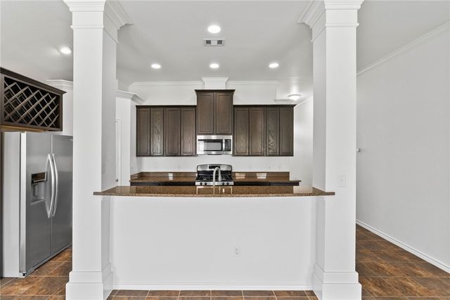 3909 Los Arroyos Dr, Corpus Christi, TX 78414