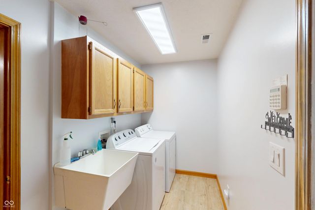 7923 Park Ward Place, Indianapolis, IN 46259