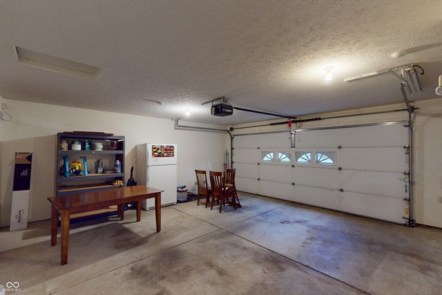 7923 Park Ward Place, Indianapolis, IN 46259