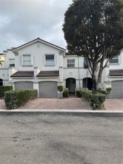11285 NW 42nd Ter, Doral, FL 33178