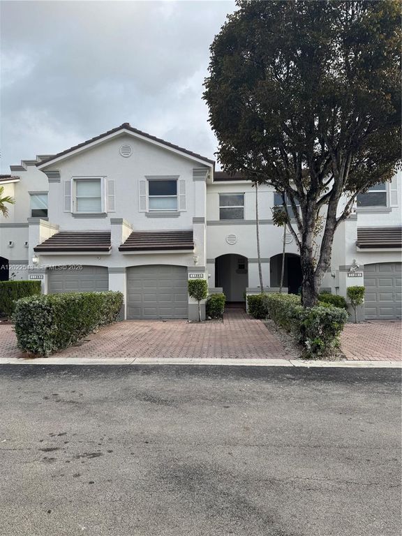 11285 NW 42nd Ter, Doral, FL 33178