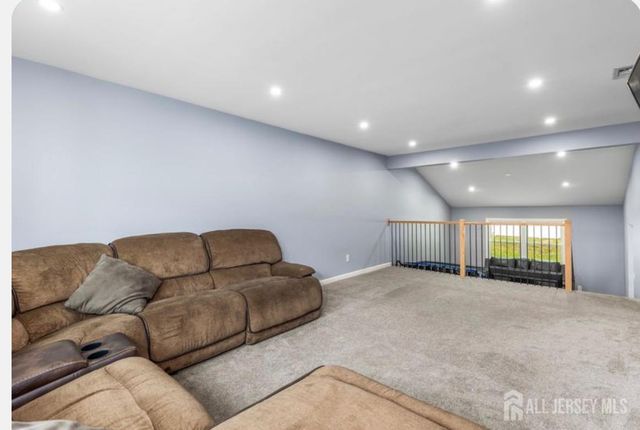 1 Baumer Road, Sayreville, NJ 08872