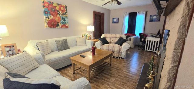 2 Sportsmans Avenue, Freeport, NY 11520