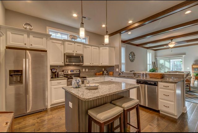 110 Hickory Grove, Georgetown, KY 40324