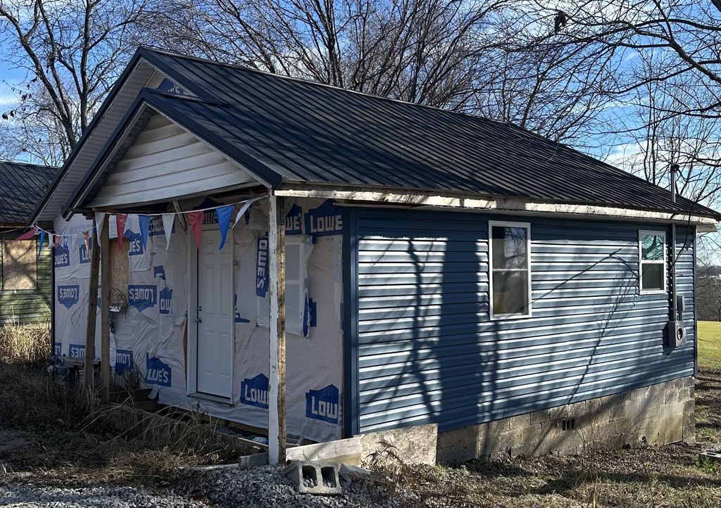 2123 Butler Rd, Hopkinsville, KY 42240