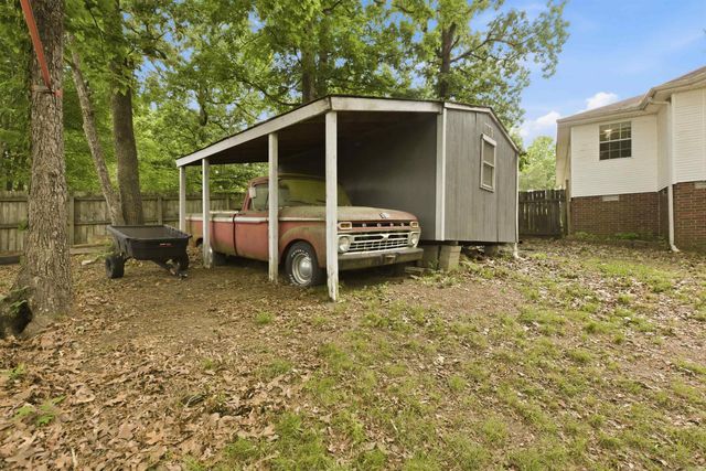 8 Mesa Verde Cove, Maumelle, AR 72113