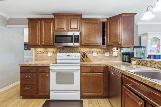 8 Mesa Verde Cove, Maumelle, AR 72113