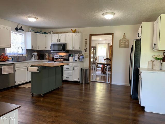 1400 Rheatown Road, Chuckey, TN 37641