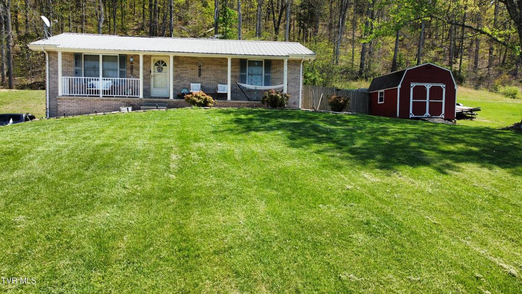 1400 Rheatown Road, Chuckey, TN 37641