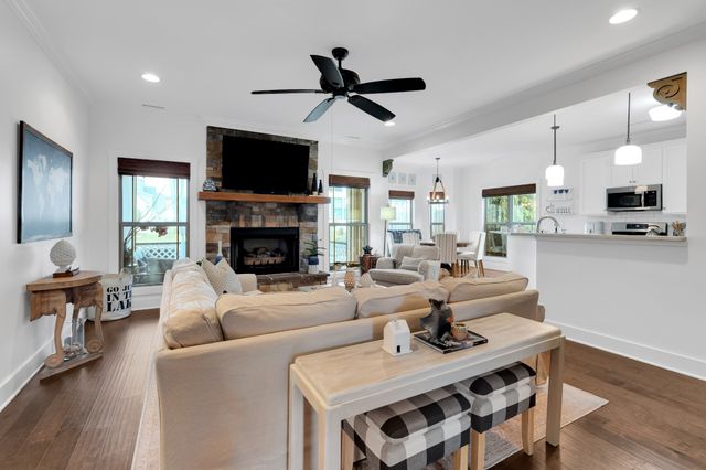 103 Anderton Dr, Winchester, TN 37398