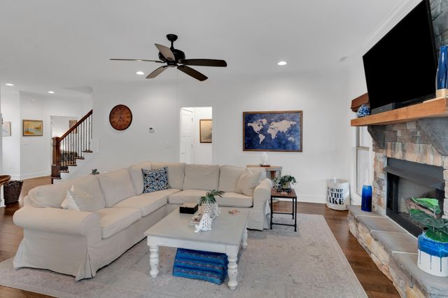103 Anderton Dr, Winchester, TN 37398