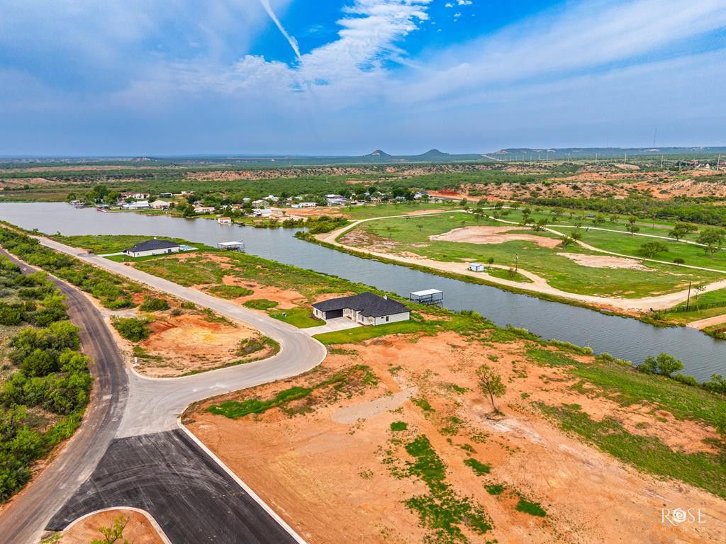 Image 1 of property listing at 2289 Hillside Drive, San Angelo, TX 76904