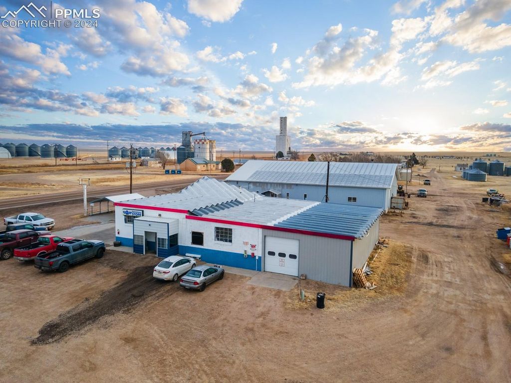320 E Highway 96, Sheridan Lake, CO 81071 — photo 2