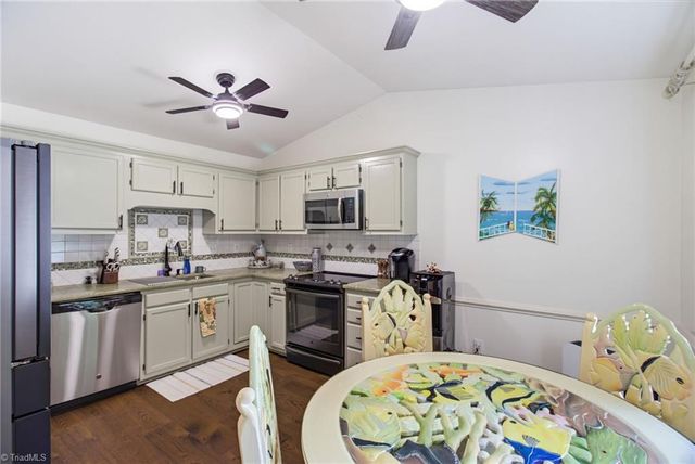 24 Collwood Court, Greensboro, NC 27409