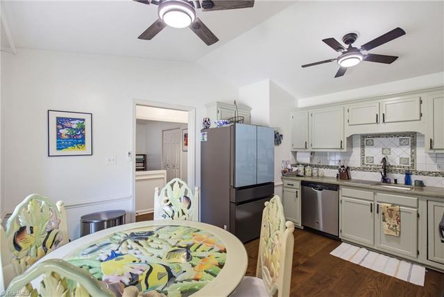 24 Collwood Court, Greensboro, NC 27409