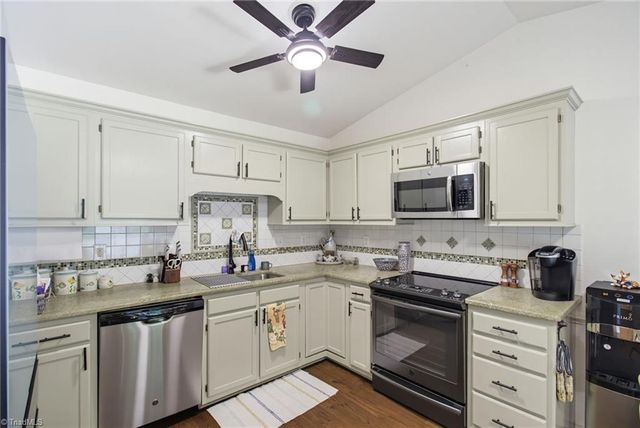 24 Collwood Court, Greensboro, NC 27409