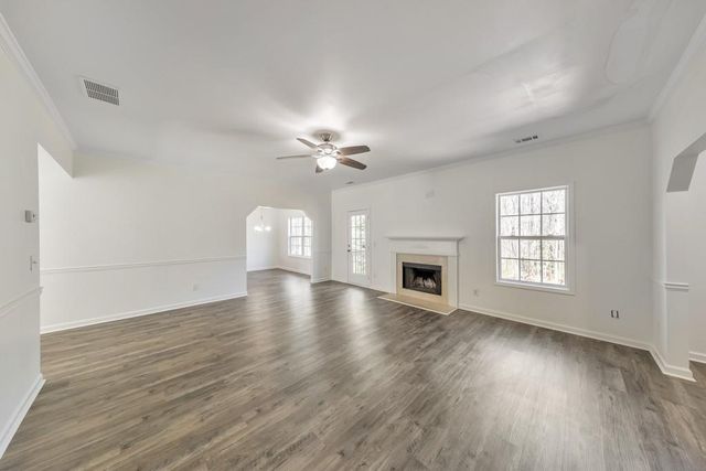 1086 S Gordon Road, Austell, GA 30168