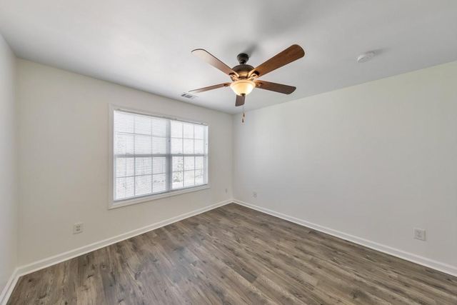 1086 S Gordon Road, Austell, GA 30168