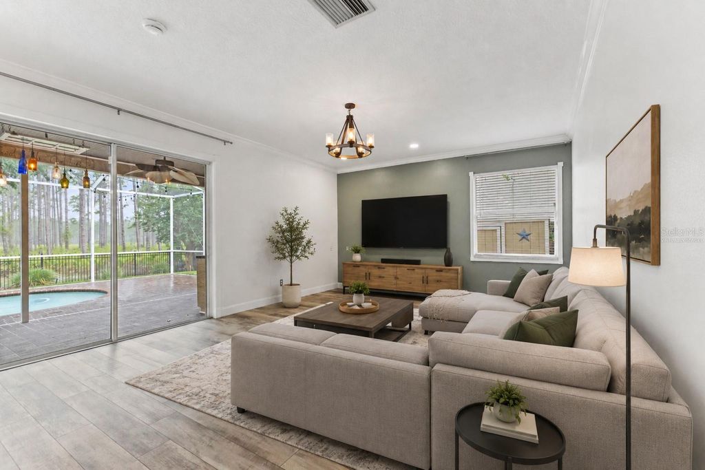 Image 11 of property listing at 9307 POPLAR CREEK COURT, Tampa, FL 33647
