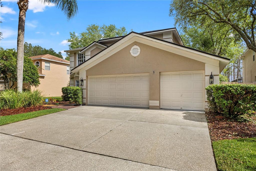 Image 3 of property listing at 9307 POPLAR CREEK COURT, Tampa, FL 33647