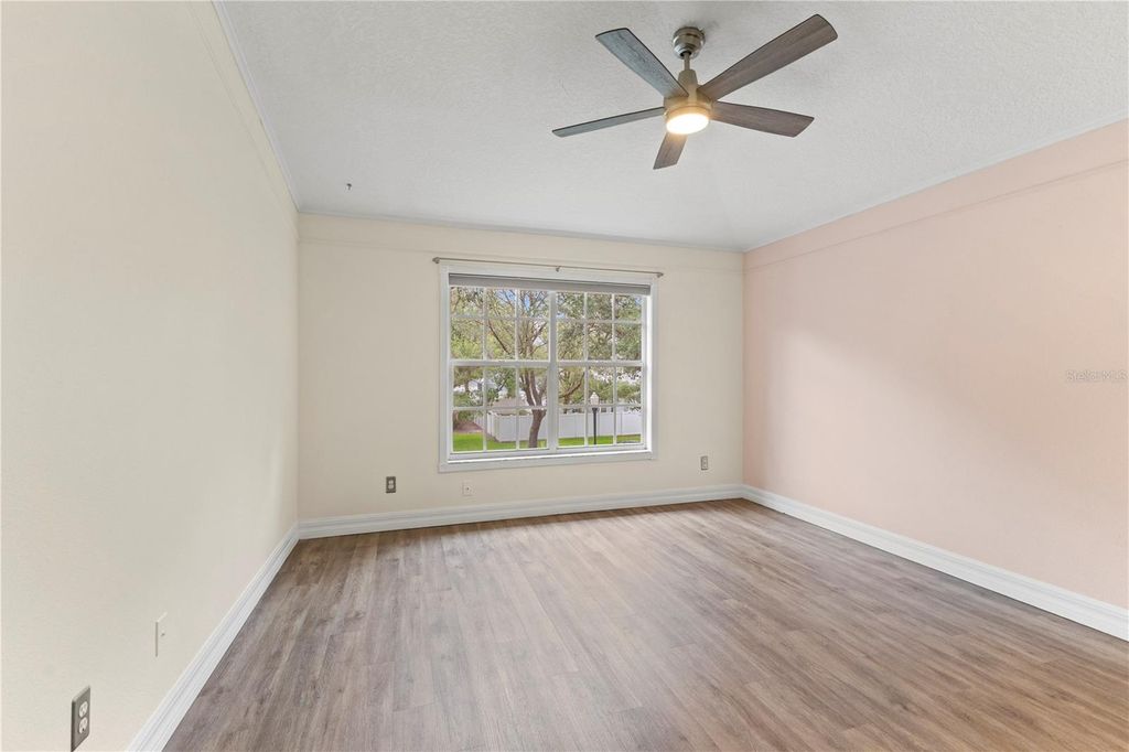 Image 24 of property listing at 9307 POPLAR CREEK COURT, Tampa, FL 33647