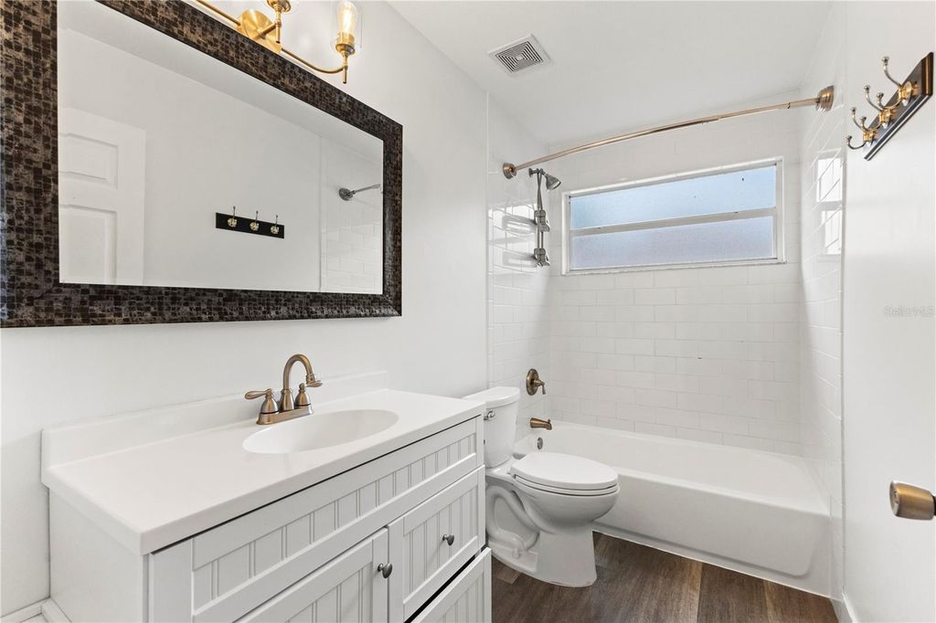 Image 25 of property listing at 9307 POPLAR CREEK COURT, Tampa, FL 33647