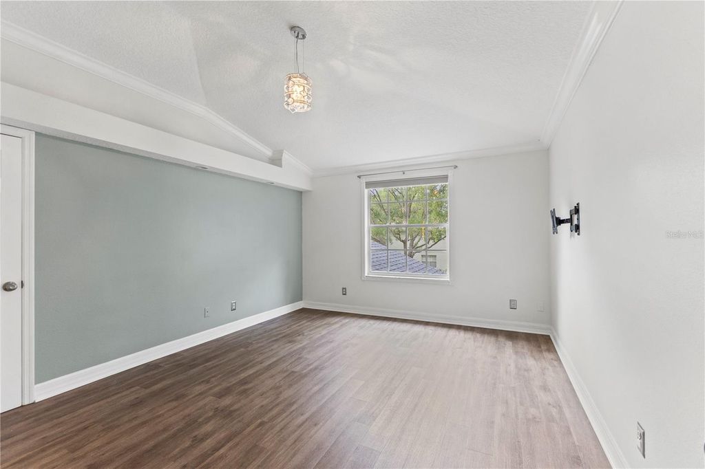 Image 30 of property listing at 9307 POPLAR CREEK COURT, Tampa, FL 33647