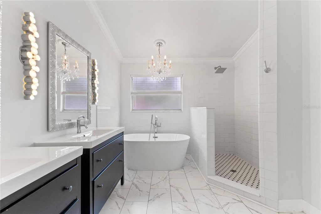 Image 32 of property listing at 9307 POPLAR CREEK COURT, Tampa, FL 33647