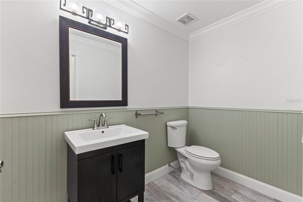 Image 37 of property listing at 9307 POPLAR CREEK COURT, Tampa, FL 33647