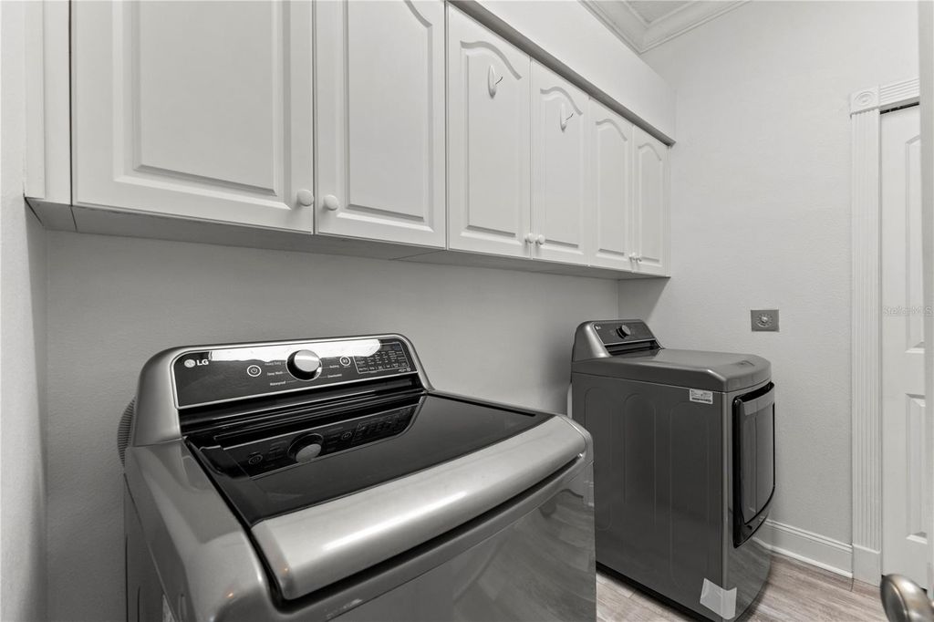 Image 38 of property listing at 9307 POPLAR CREEK COURT, Tampa, FL 33647