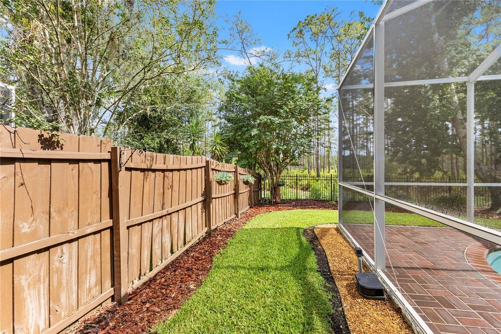 Image 50 of property listing at 9307 POPLAR CREEK COURT, Tampa, FL 33647