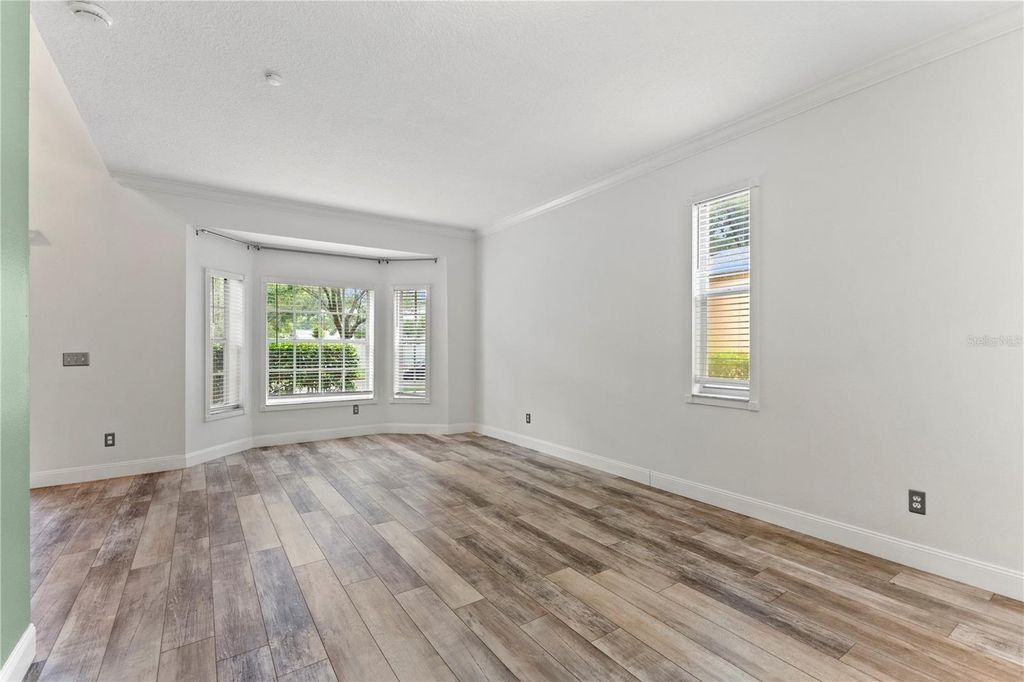 Image 6 of property listing at 9307 POPLAR CREEK COURT, Tampa, FL 33647