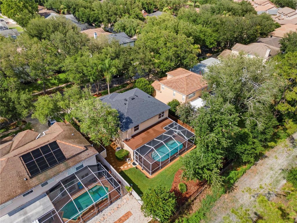 Image 60 of property listing at 9307 POPLAR CREEK COURT, Tampa, FL 33647