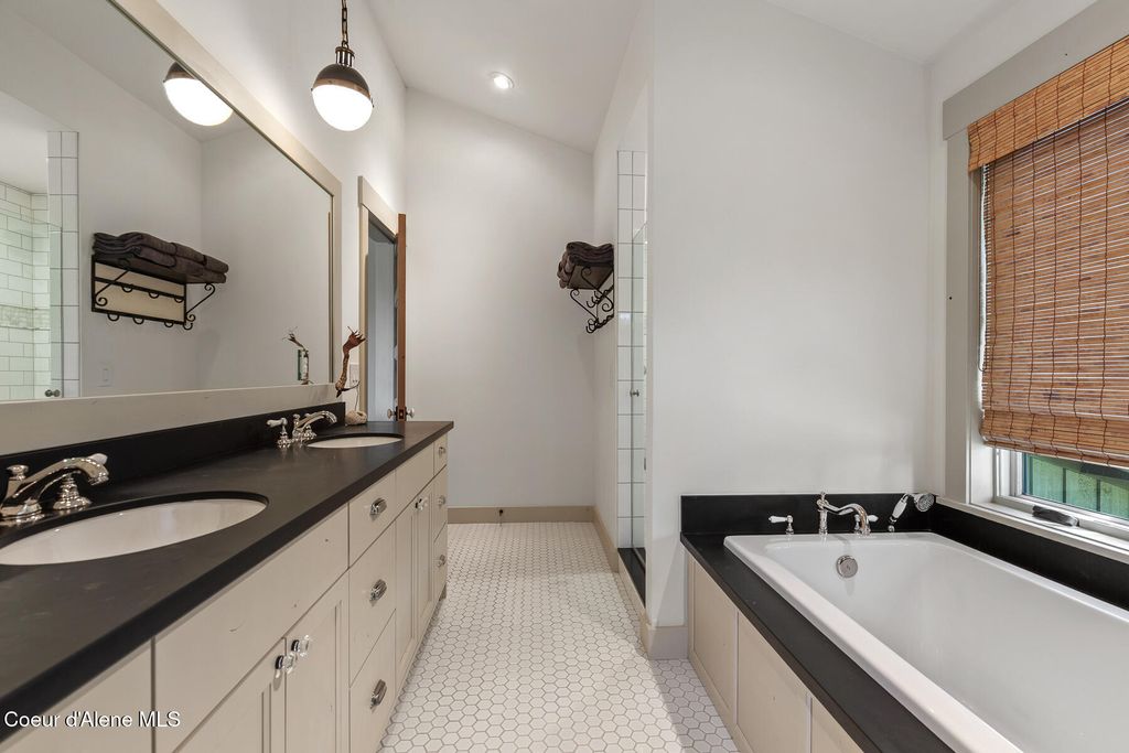 6779 S OLD BARN RD, Harrison, ID 83833 photo 31