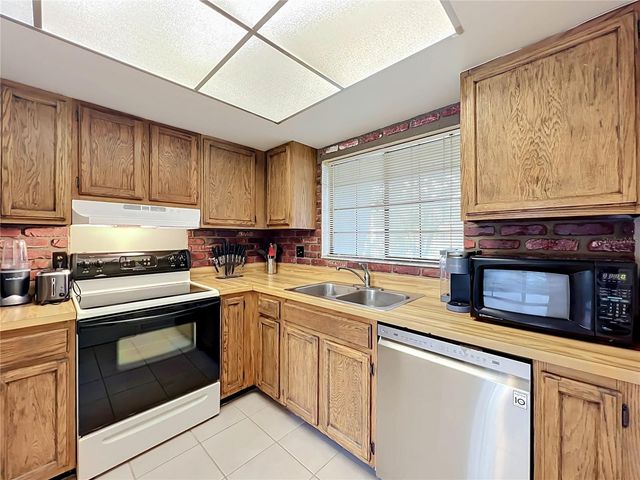 7488 WHISPERWOOD DRIVE 28, Winter Park, FL 32792