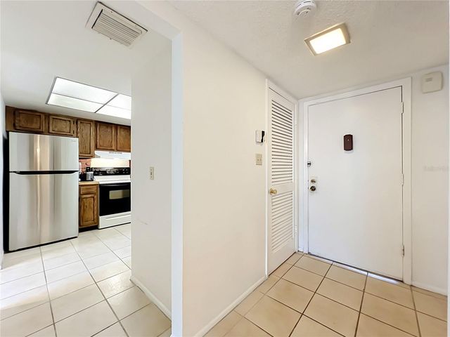 7488 WHISPERWOOD DRIVE 28, Winter Park, FL 32792